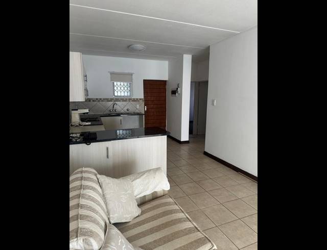 2 BEDROOM TOWNHOUSE FOR SALE IN BRENTWOOD